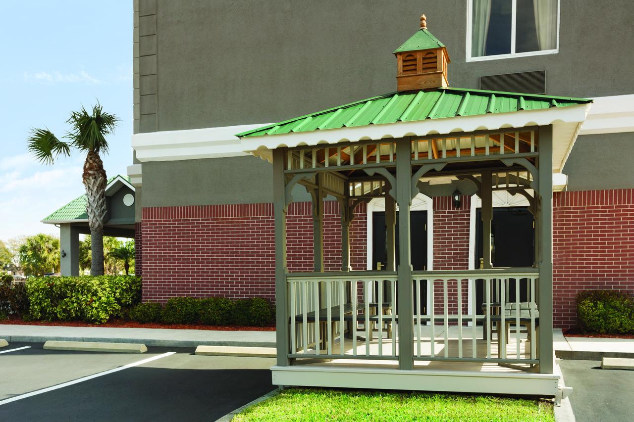 Country Inn & Suites By Radisson, St Petersburg - Clearwater, Fl Pinellas Park Exterior foto